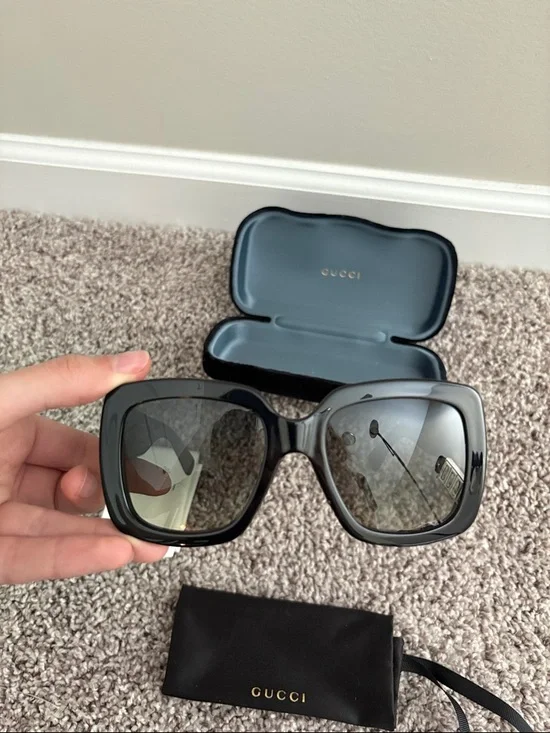 GUCCI URBAN GG0141S 001 BLACK GREY SQUARE SUNGLASSES - like new - Picture 5 of 10